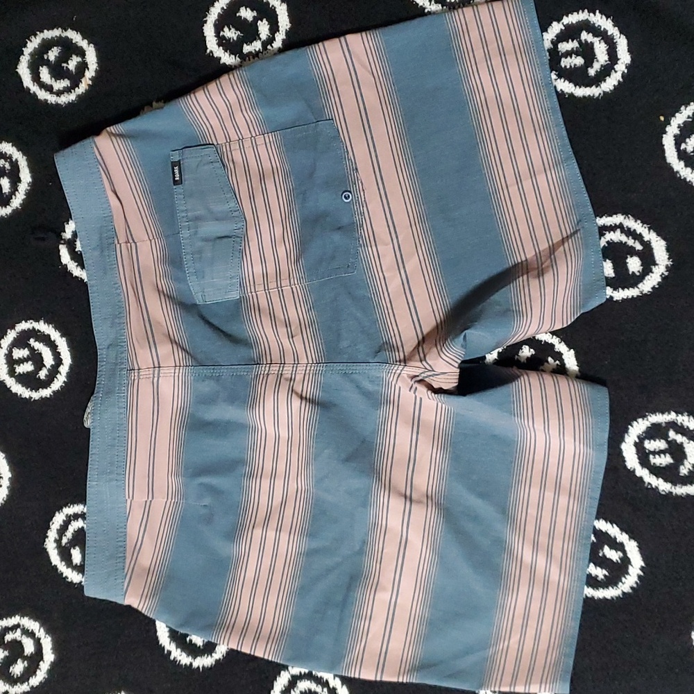 Roark board shorts - Picture 3 of 3